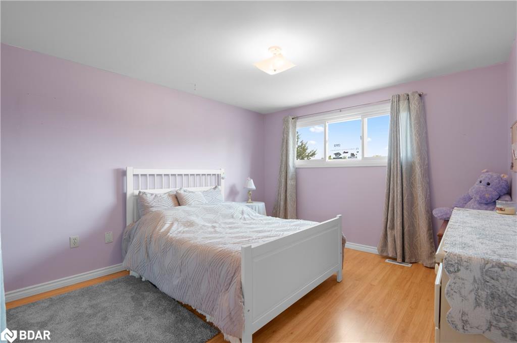 6058 Starfield Crescent Property Photo 31