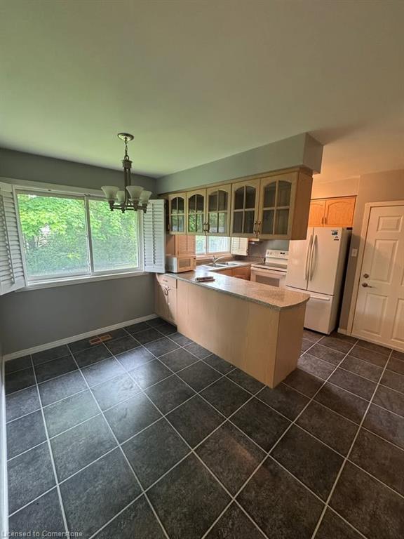 370 Greenbrook Drive Property Photo 5