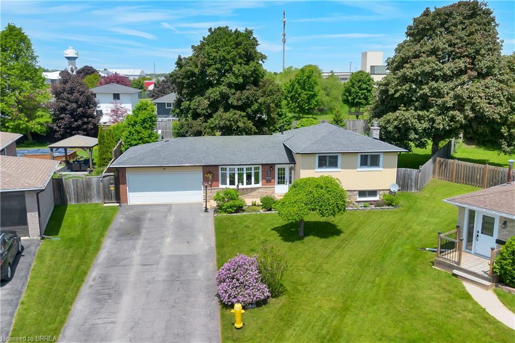 18 Clover Court Property Photo 1