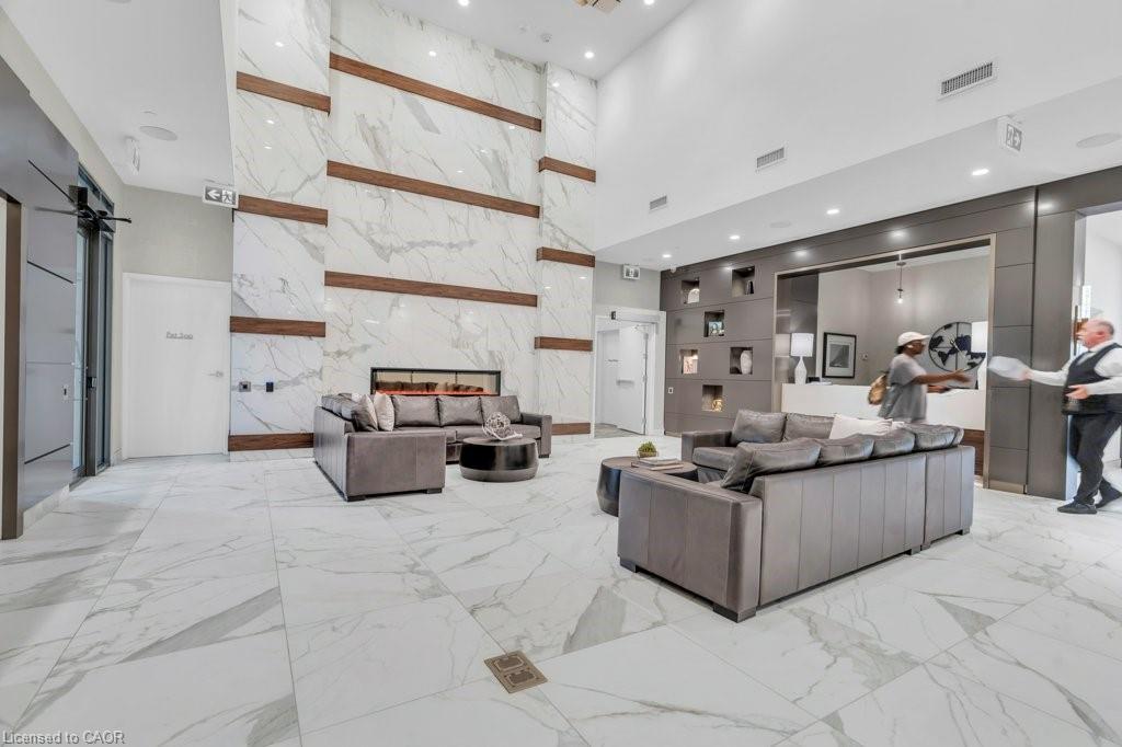 1004-1050 Main Street E Property Photo 3