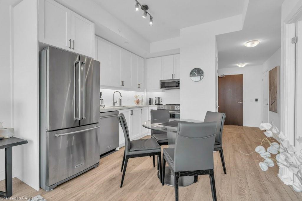 1004-1050 Main Street E Property Photo 9