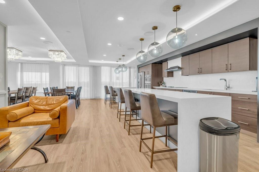 1004-1050 Main Street E Property Photo 29