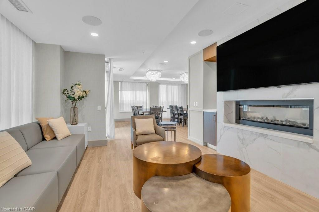 1004-1050 Main Street E Property Photo 31