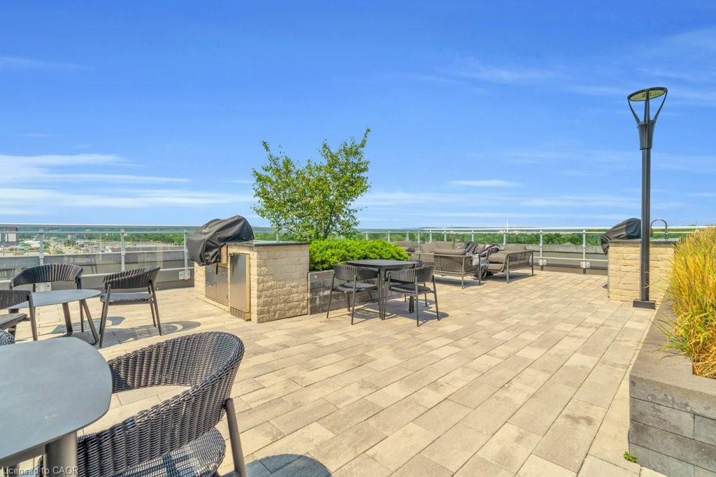 1004-1050 Main Street E Property Photo 33