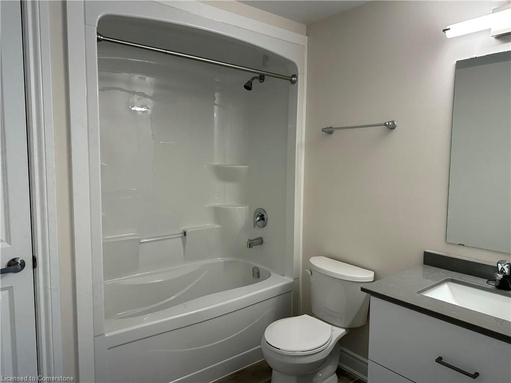 2d-259 King Street E Property Photo 5