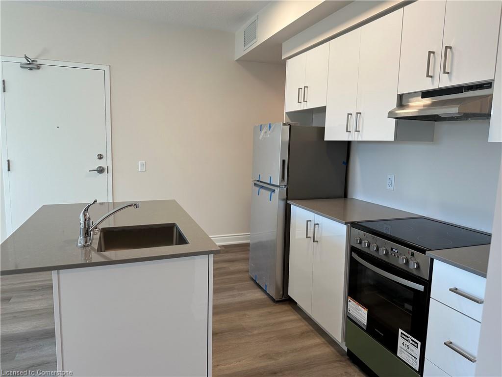 2d-259 King Street E Property Photo 6