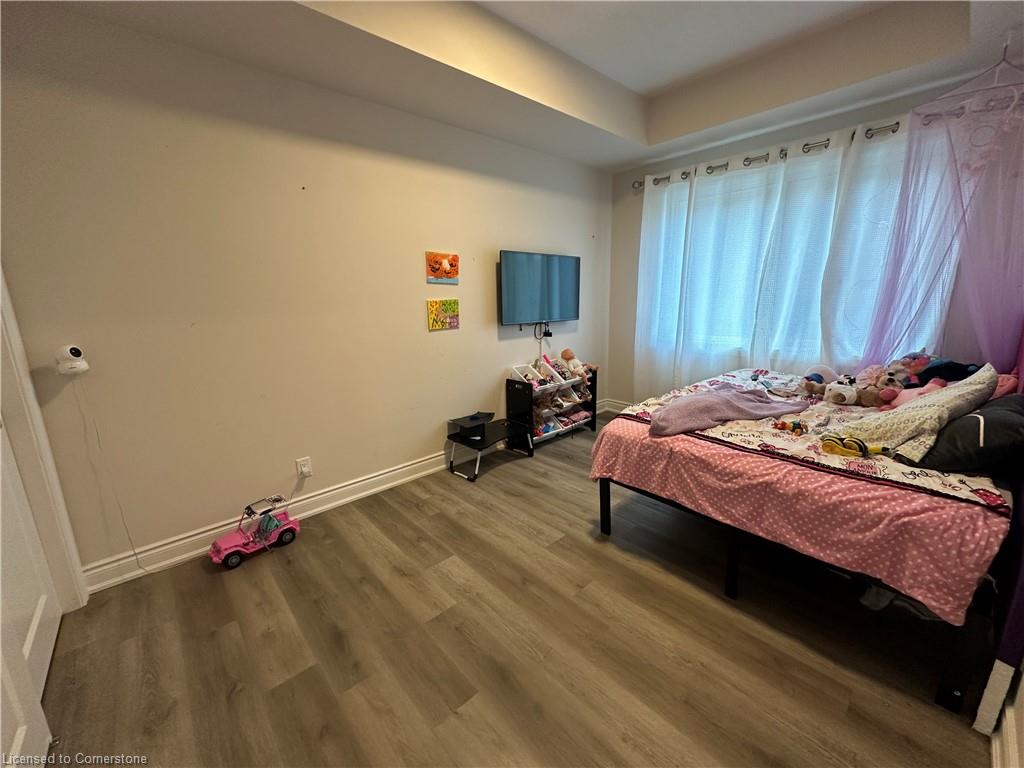 2d-259 King Street E Property Photo 14