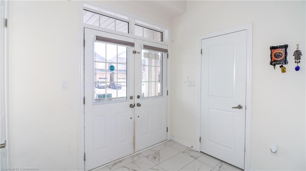 2214 Lozenby Street Property Photo 5