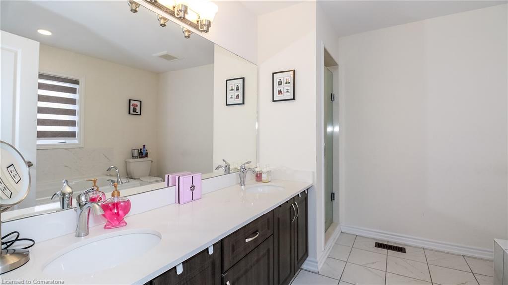 2214 Lozenby Street Property Photo 29