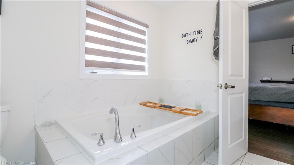 2214 Lozenby Street Property Photo 31