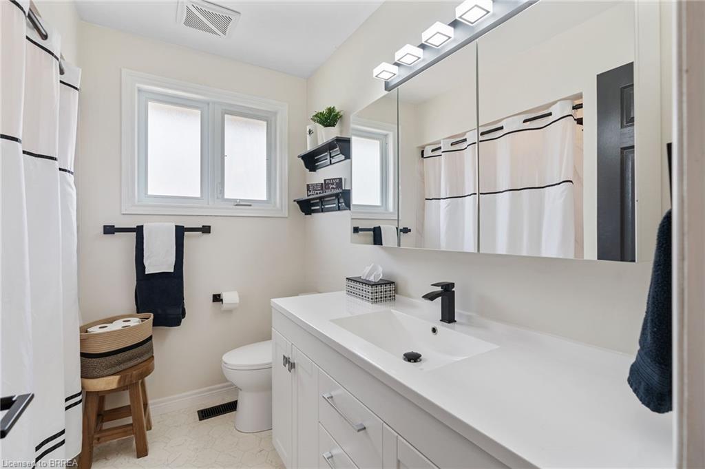 27 Craddock Boulevard Property Photo 15