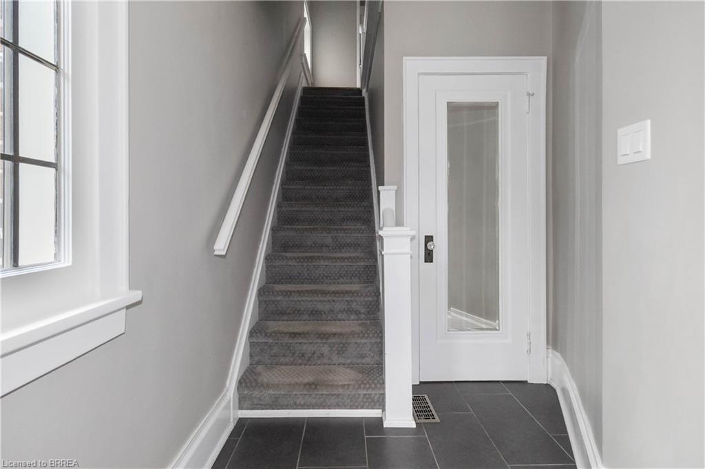 19 Lincoln Avenue Property Photo 6