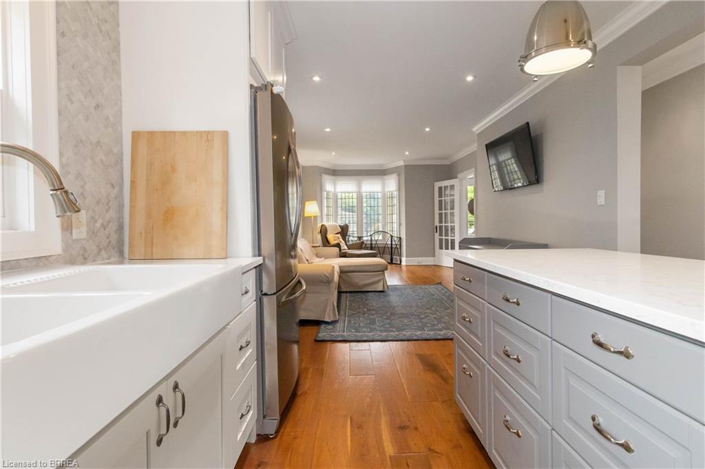 19 Lincoln Avenue Property Photo 17