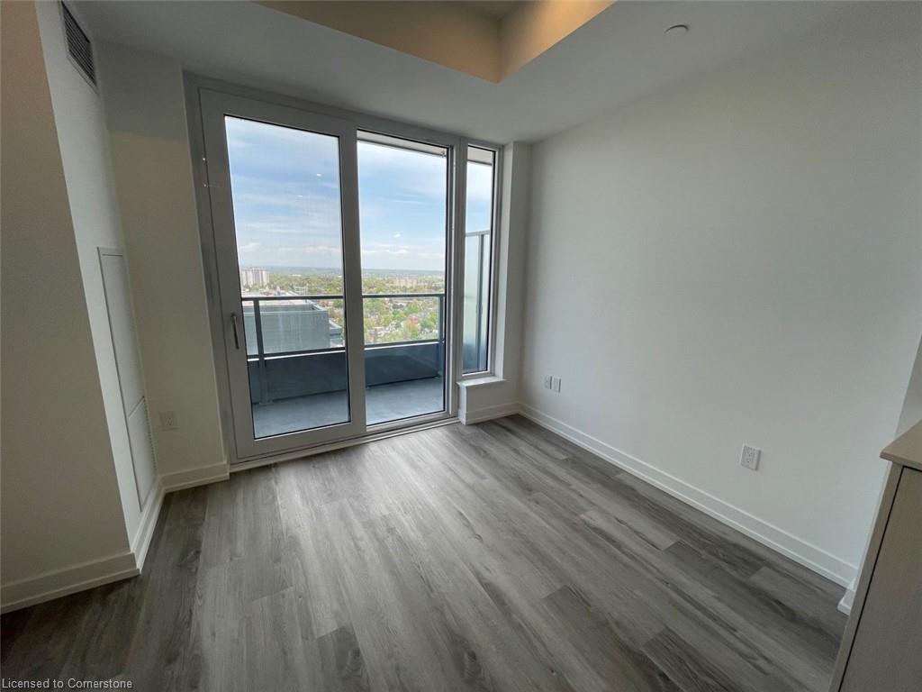 2314-15 Wellington Street Property Photo 13