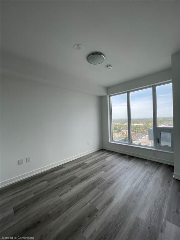 2314-15 Wellington Street Property Photo 18