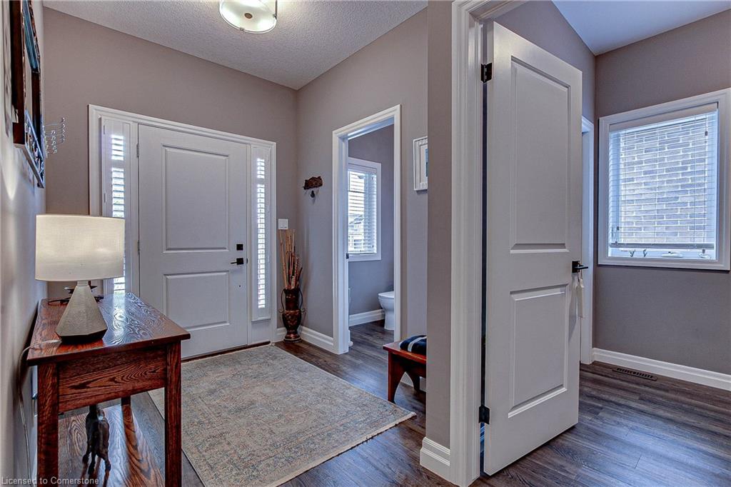 587 Hawthorne Place Property Photo 5