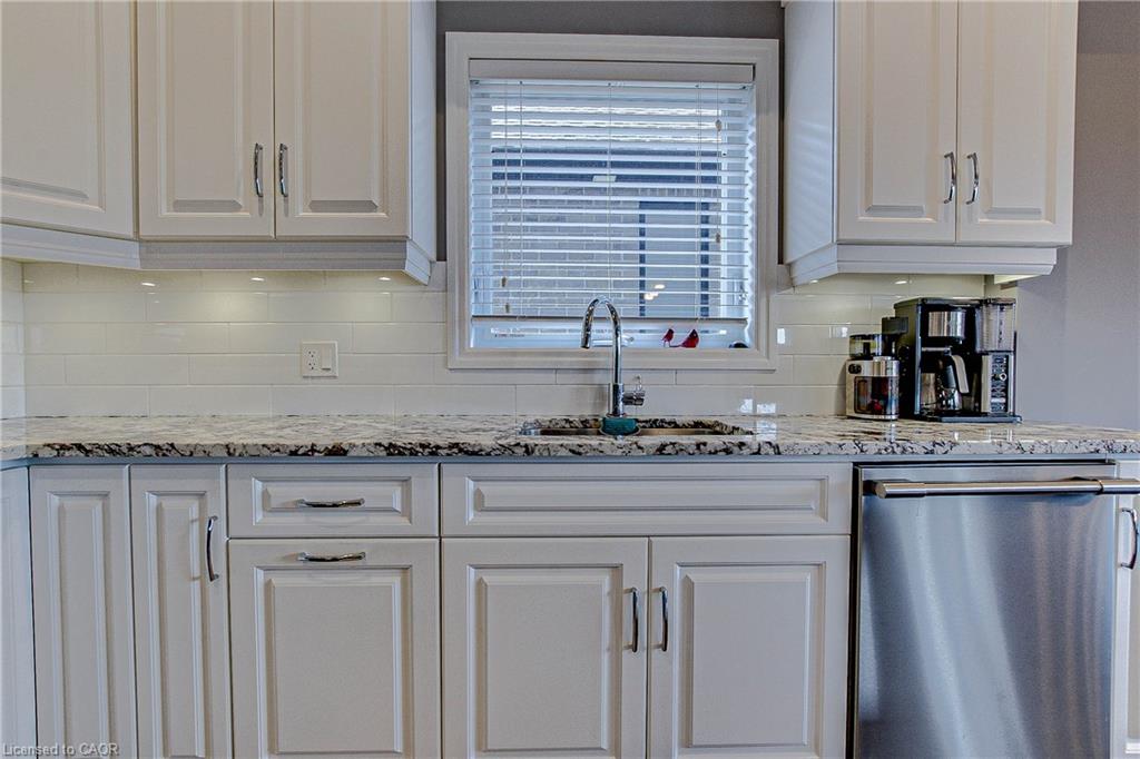 587 Hawthorne Place Property Photo 14