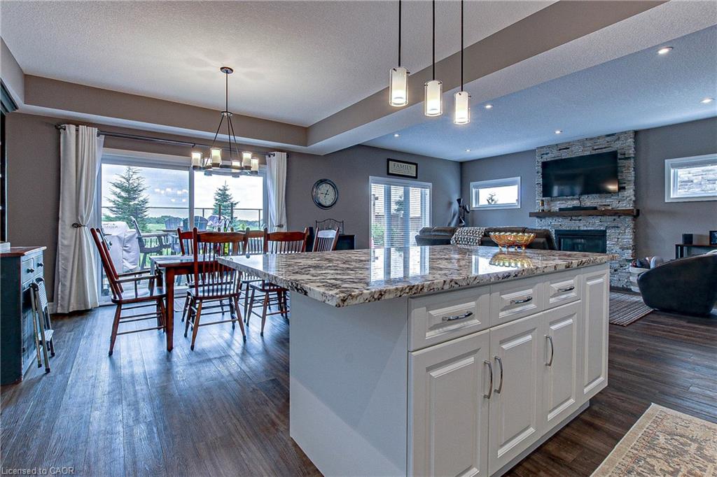 587 Hawthorne Place Property Photo 15