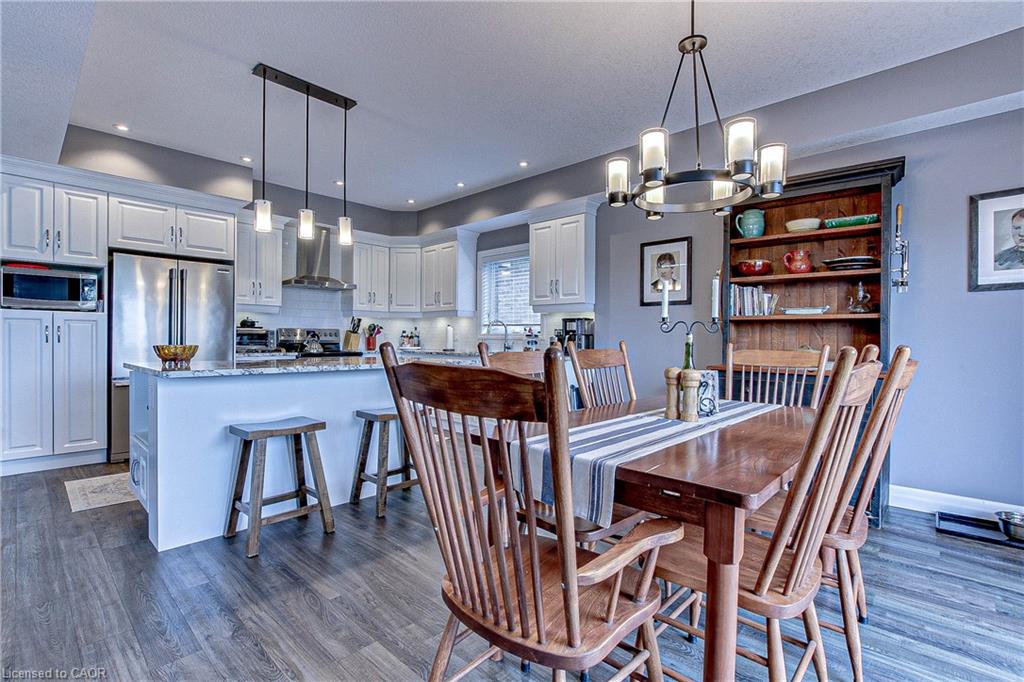 587 Hawthorne Place Property Photo 17