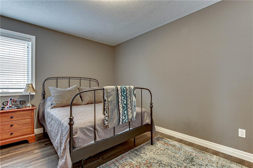 587 Hawthorne Place Property Photo 21