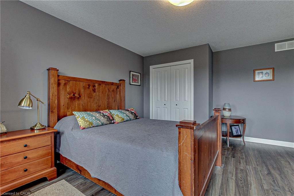 587 Hawthorne Place Property Photo 24