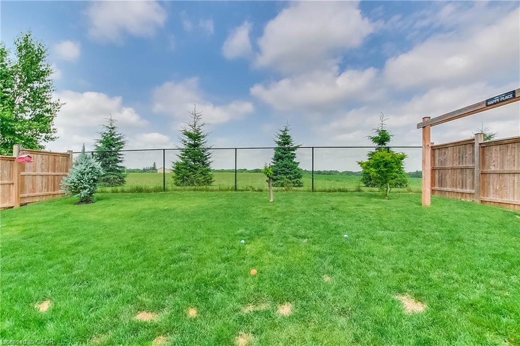 587 Hawthorne Place Property Photo 35