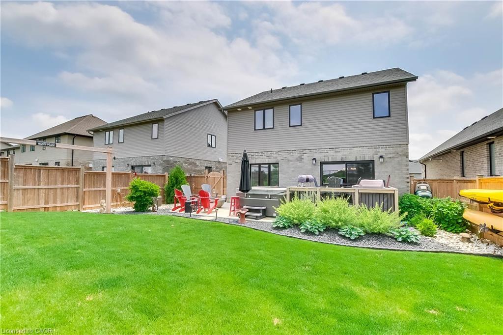 587 Hawthorne Place Property Photo 38