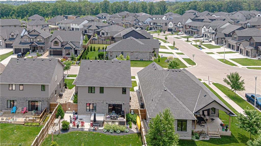 587 Hawthorne Place Property Photo 40