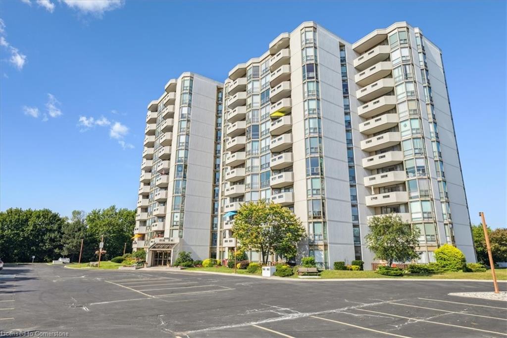 302-5090 Pinedale Avenue Property Photo 1