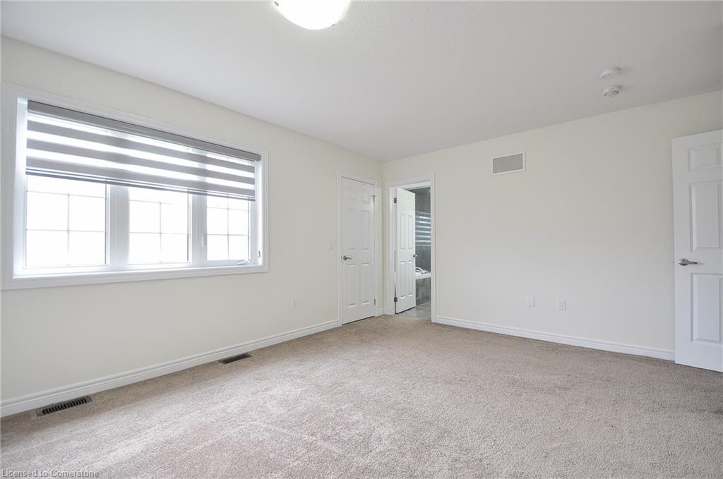 470 Thompson Street Property Photo 17