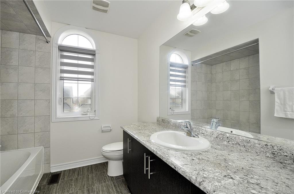 470 Thompson Street Property Photo 23