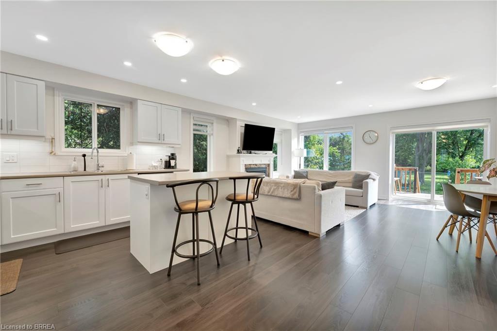 263 Owen Street Property Photo 4