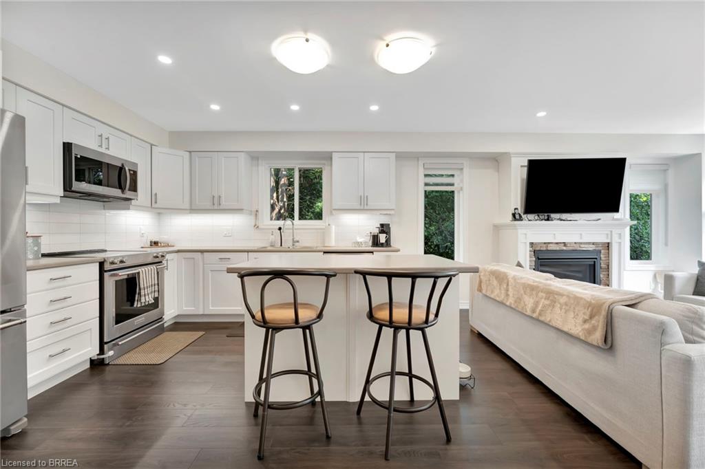 263 Owen Street Property Photo 5