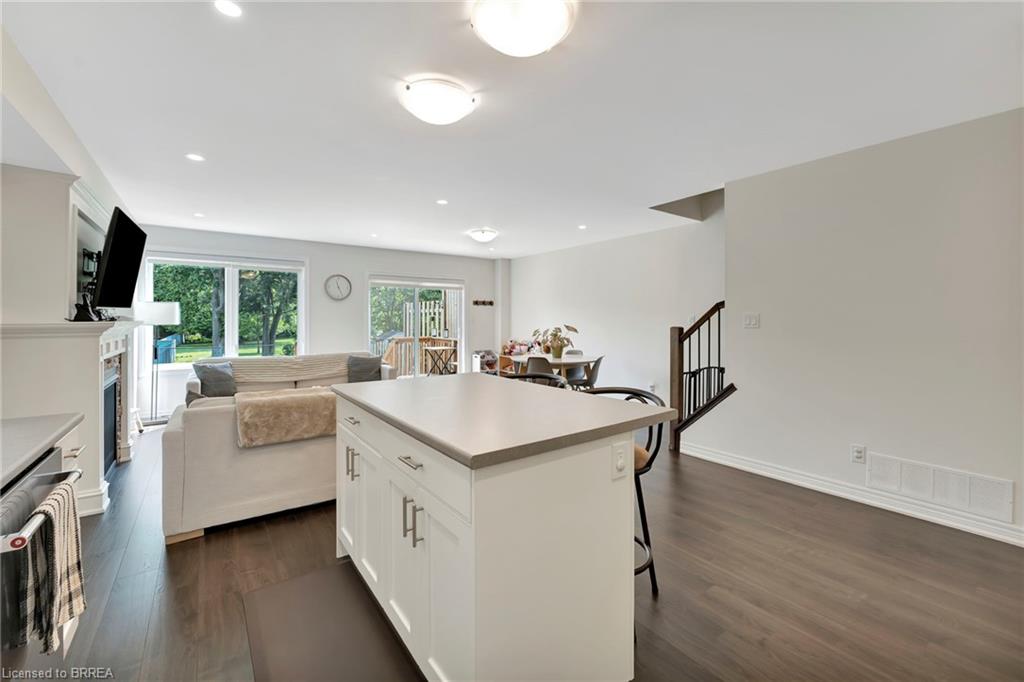 263 Owen Street Property Photo 9