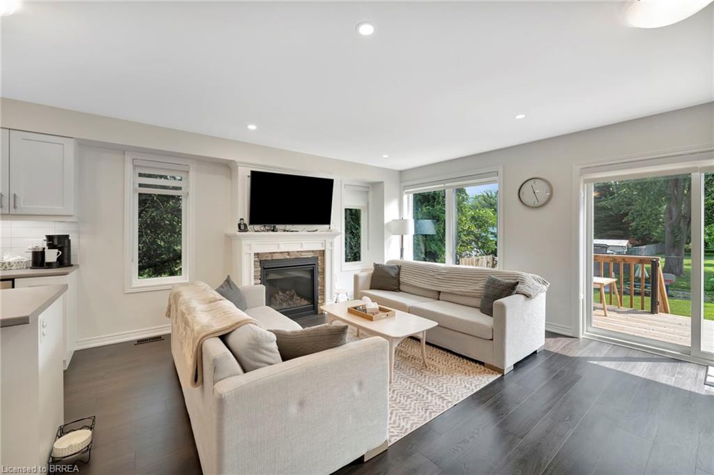 263 Owen Street Property Photo 12