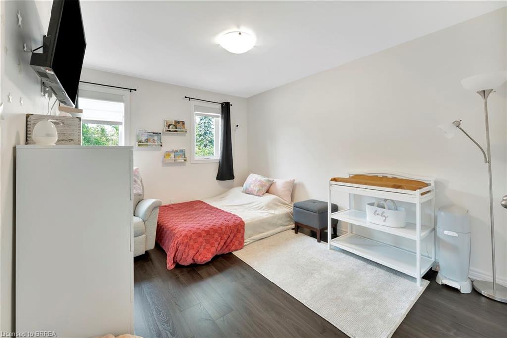 263 Owen Street Property Photo 17