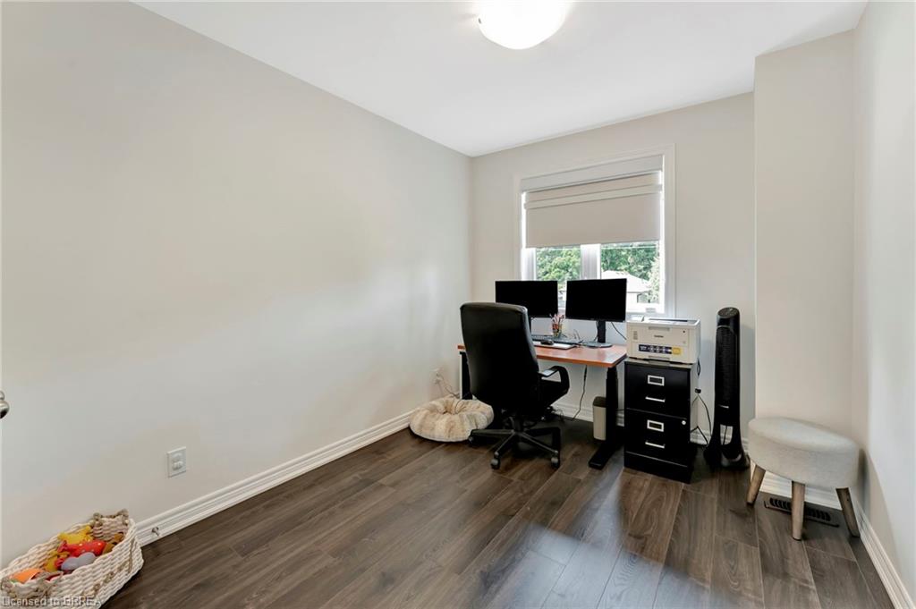 263 Owen Street Property Photo 18