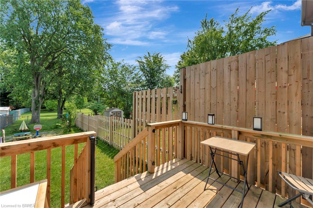 263 Owen Street Property Photo 22