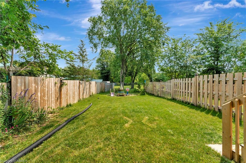 263 Owen Street Property Photo 23