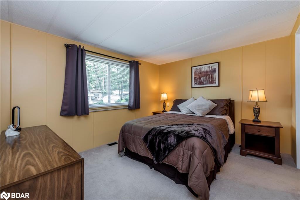3 Carruthers Street N Property Photo 11