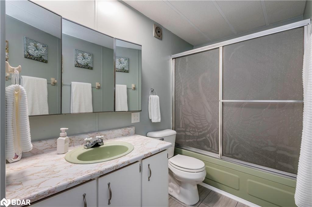 3 Carruthers Street N Property Photo 14