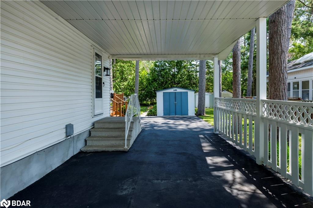 3 Carruthers Street N Property Photo 20