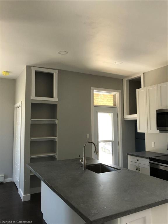 552 7th Avenue Property Photo 13