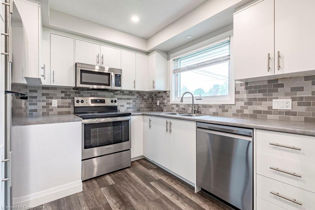 173 West 32nd Street Property Photo 1