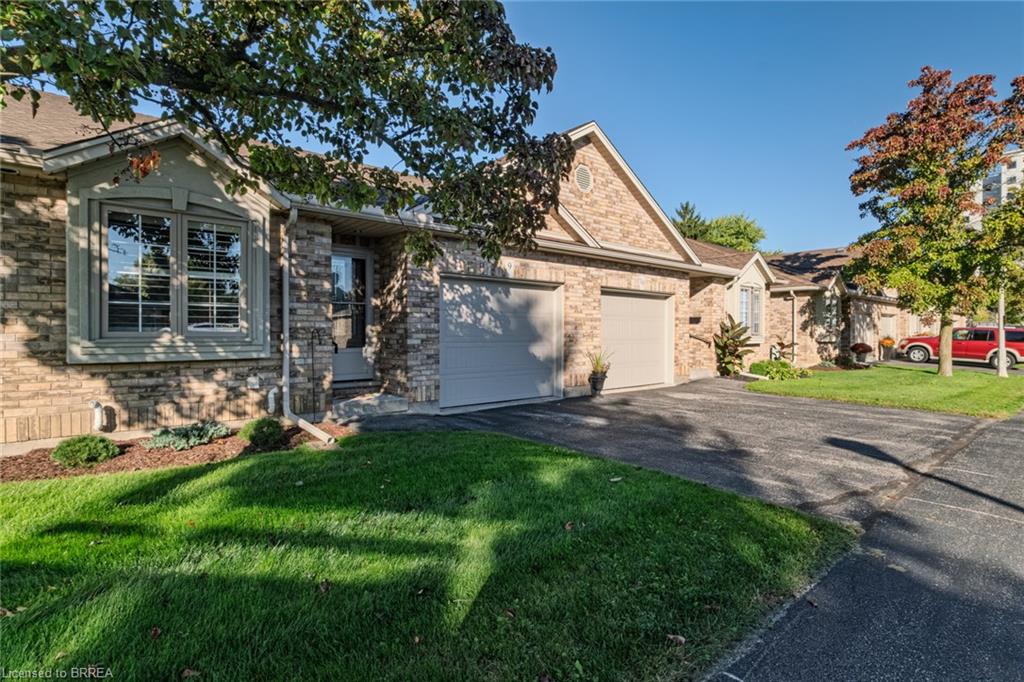 9-110 Somerset Road Property Photo 2