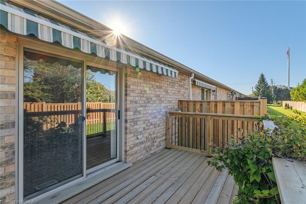 9-110 Somerset Road Property Photo 4