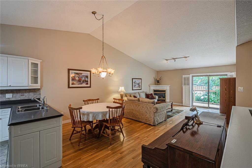 9-110 Somerset Road Property Photo 19