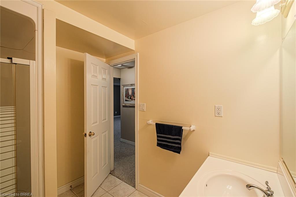9-110 Somerset Road Property Photo 27