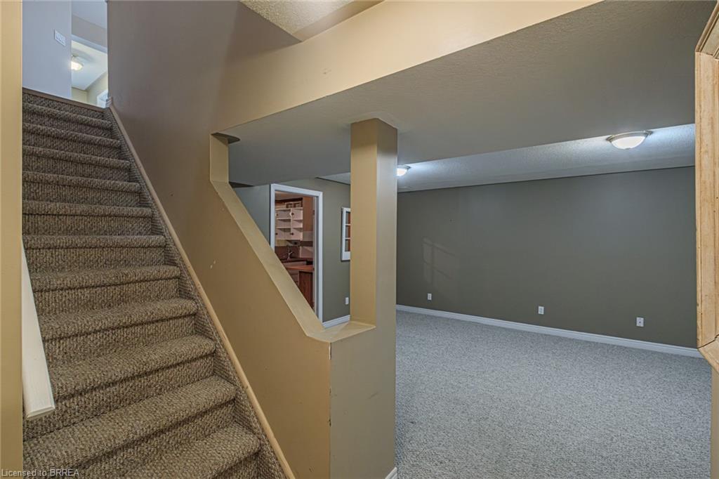 9-110 Somerset Road Property Photo 29