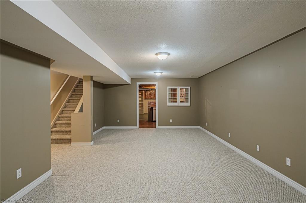 9-110 Somerset Road Property Photo 36